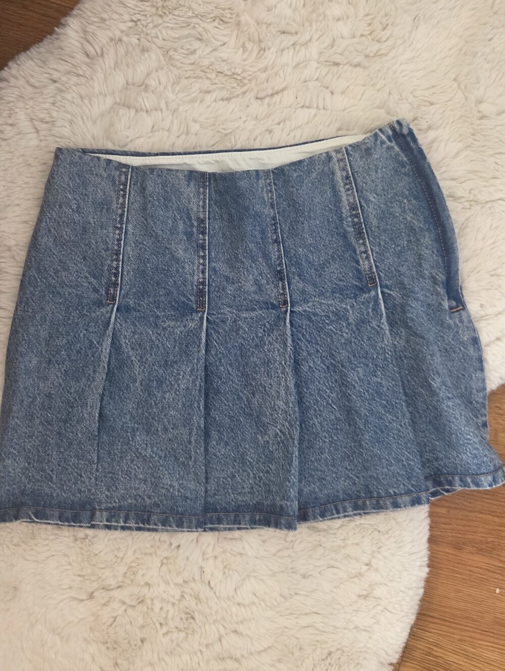 H&M Divided Classic Blue Denim Pleated Mini Skirt, Size S